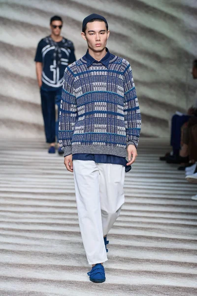 Look 20